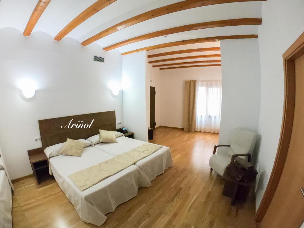 Hotel Baron Andilla Valdealgorfa Exterior photo